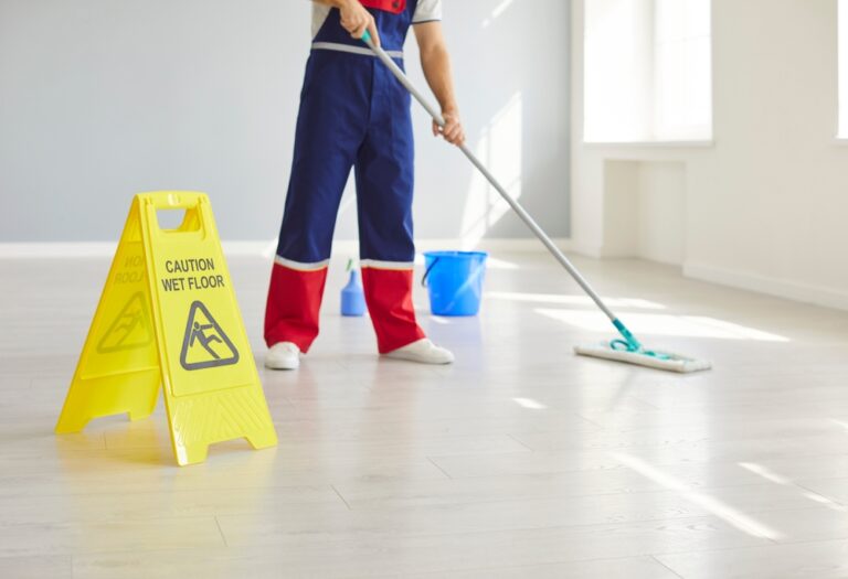 Wohnungsräumung und Reinigung: Alles aus einer Hand für die stressfreie Übergabe